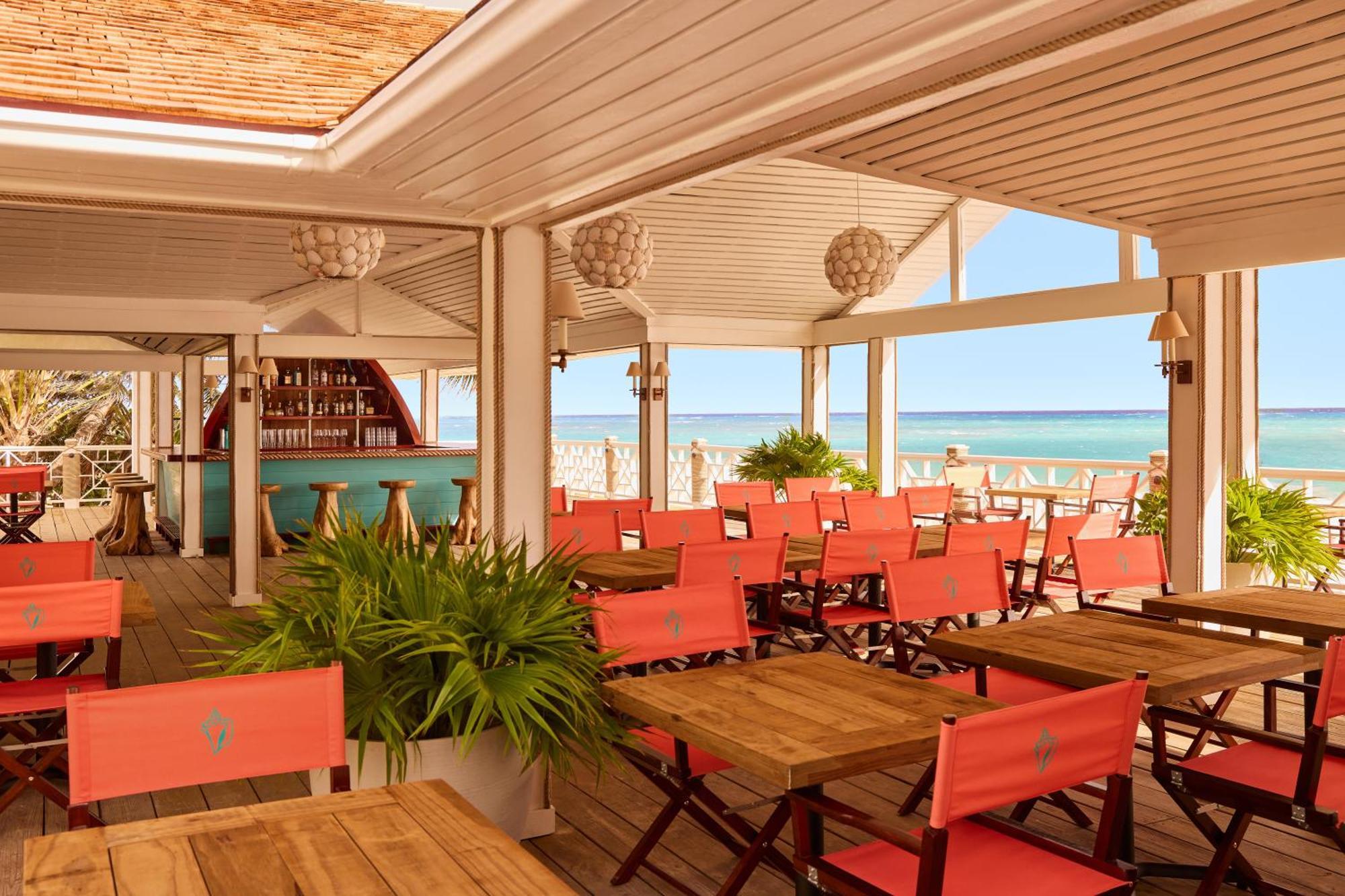 Coral Sands Inn & Cottages Dunmore Town Екстер'єр фото