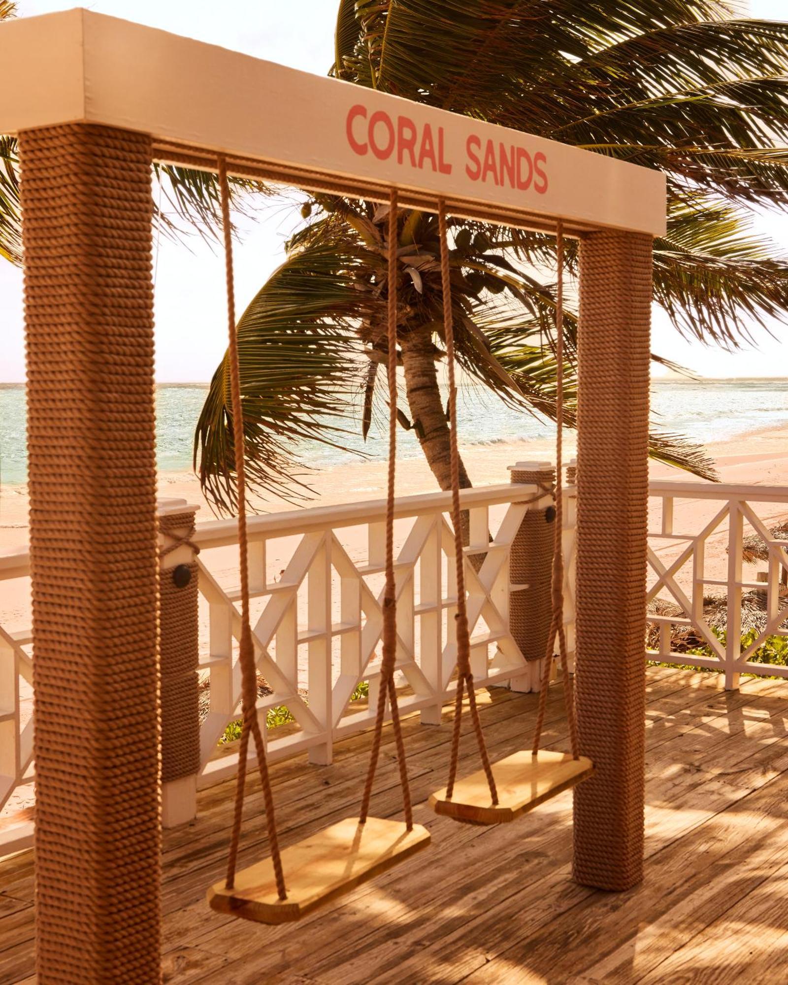 Coral Sands Inn & Cottages Dunmore Town Екстер'єр фото