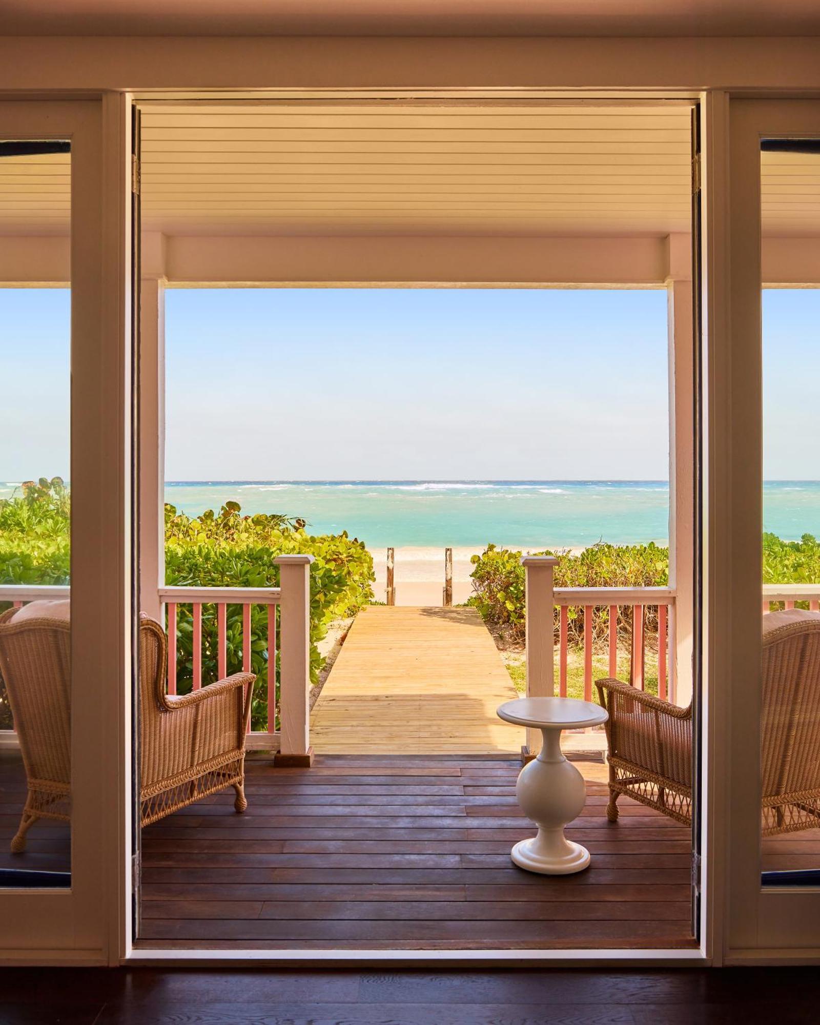Coral Sands Inn & Cottages Dunmore Town Екстер'єр фото