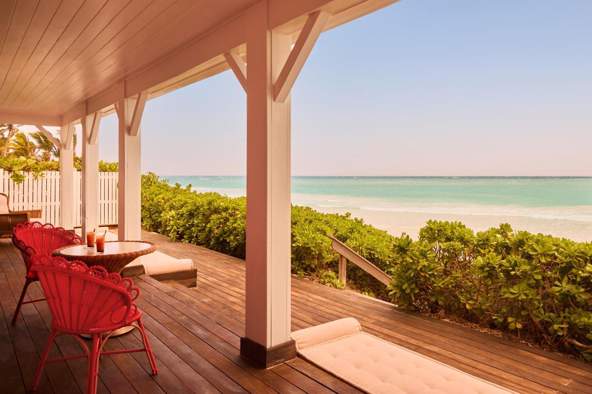 Coral Sands Inn & Cottages Dunmore Town Екстер'єр фото