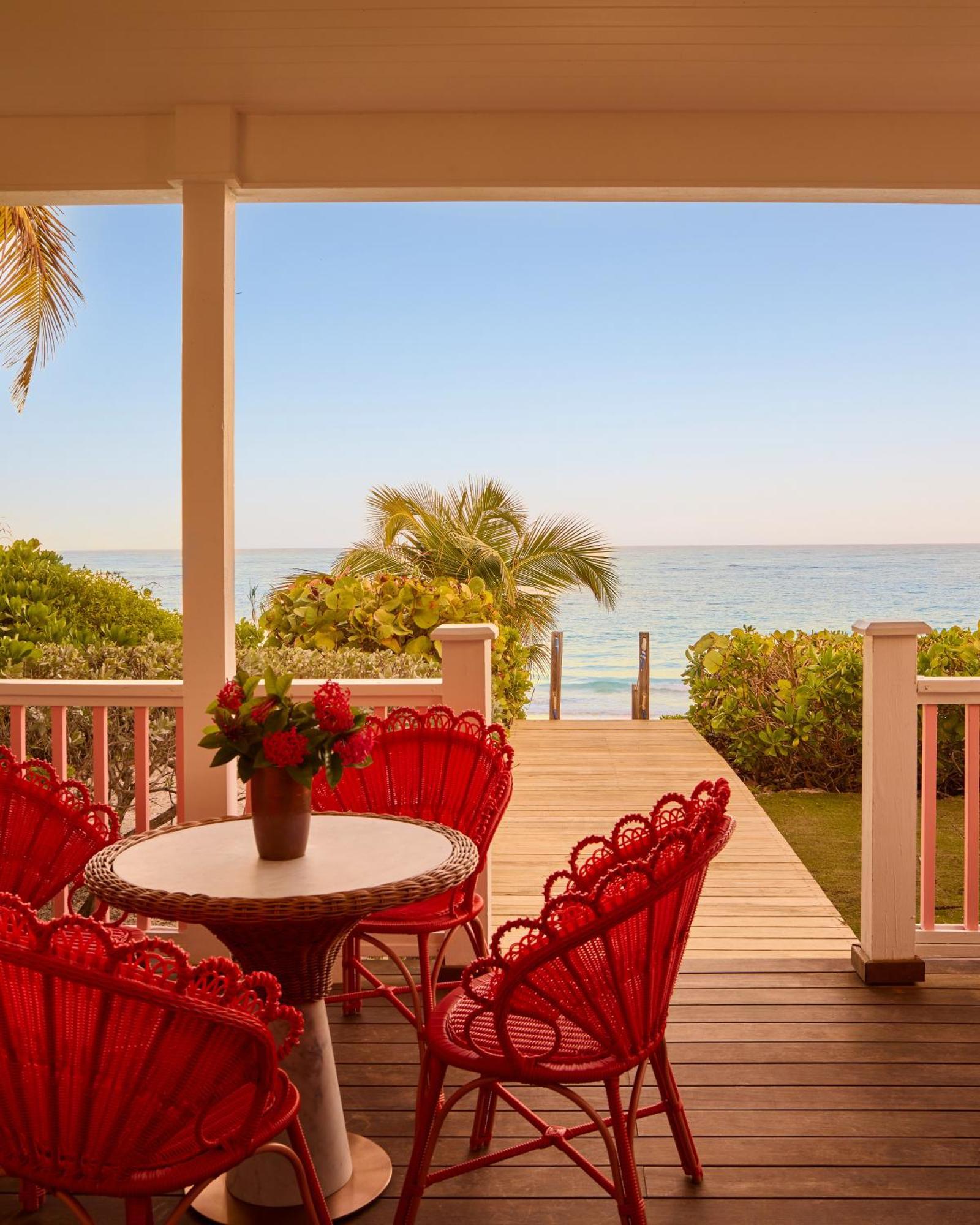 Coral Sands Inn & Cottages Dunmore Town Екстер'єр фото